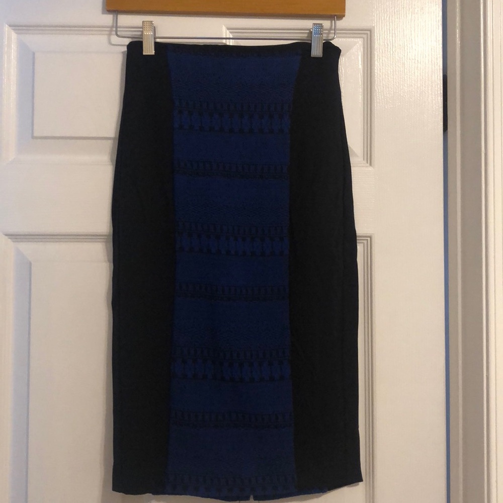 Bebe midi skirt
